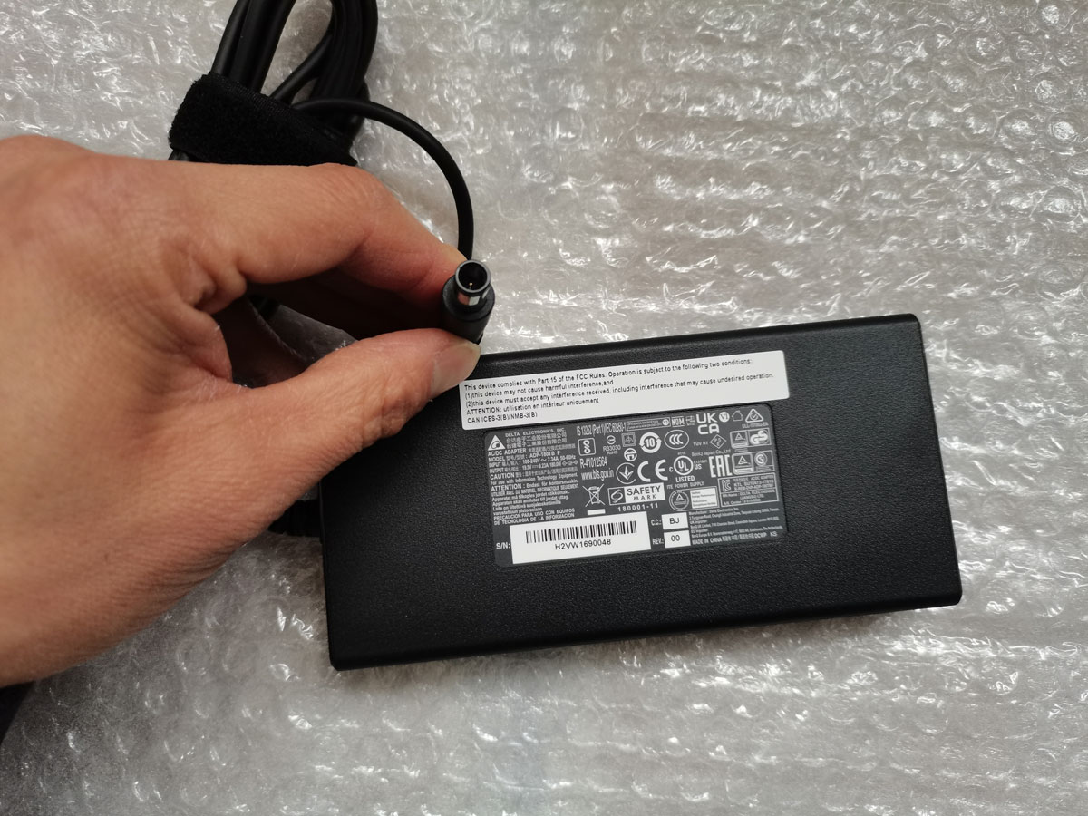NEW Slim OEM Delta 19.5V 9.23A - đánh giá và giá Pc Gaming Uk