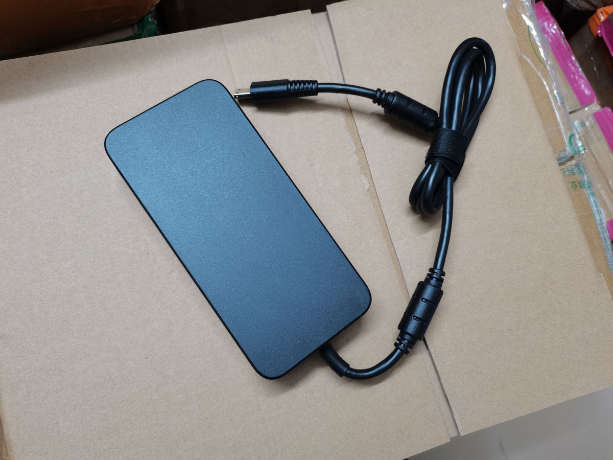 NEW OEM Delta 20.0V 14.0A 280. - đánh giá và giá Pc Gaming Uk
